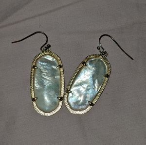 Kendra Scott Elle earrings, mother of pearl and gold